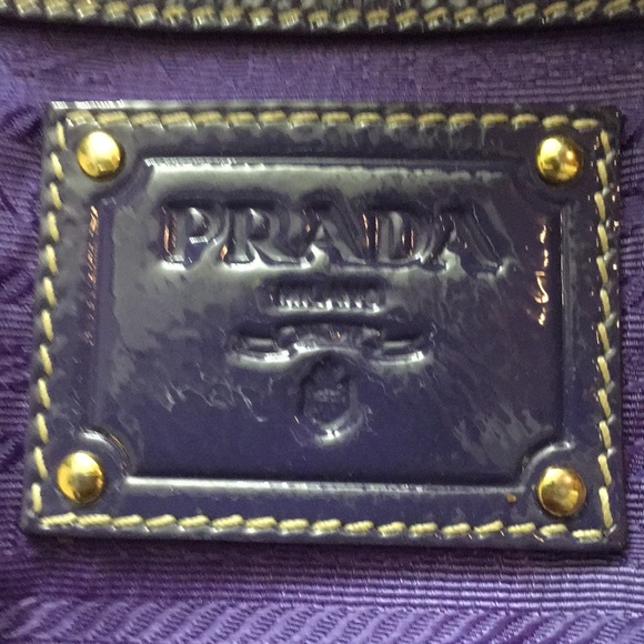 Authentic purple patent Prada bowling bag - Picture 8 of 8